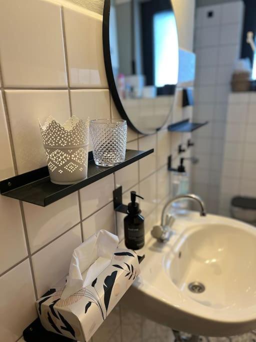 Buer City Apartment Mit Balkon غيلسنكيرشن المظهر الخارجي الصورة